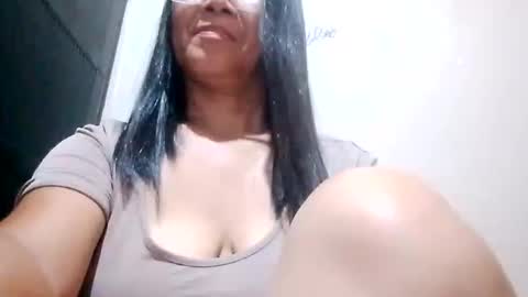 suzzie_hot online show from 10/29/25, 02:19