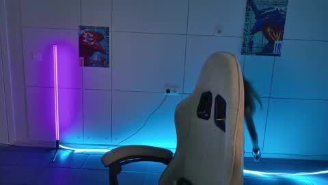 Eva online show from 10/14/25, 09:10