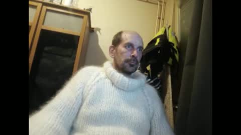 sweaterboy666 online show from 02/04/26, 11:53