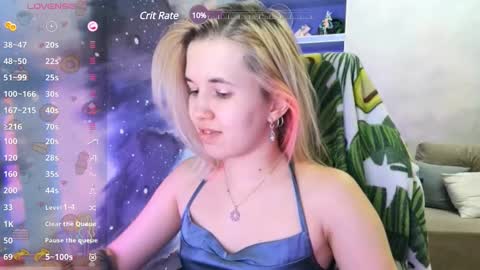 Snapshot of sweeet_bee chatting on 12/05/24, 10:55 Melisa online show from 12/05/24, 10:55