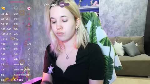 Snapshot of sweeet_bee chatting on 12/12/24, 01:53 Melisa online show from 12/12/24, 01:53