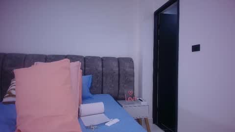 Debora  online show from 11/06/25, 12:06