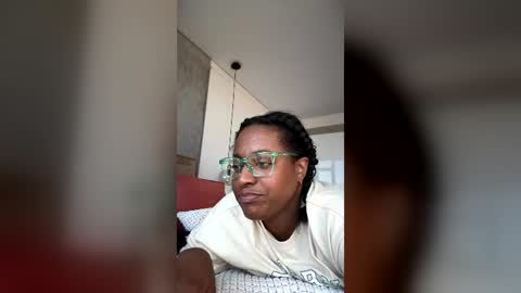 Snapshot of sweer_oshun chatting on 06/24/26, 11:26 Evangeline online show from 06/24/26, 11:26
