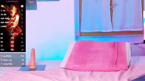 Kim online show from 02/27/25, 09:43