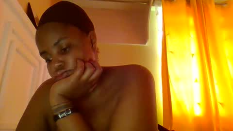 Snapshot of sweet52537 chatting on 09/19/25, 06:48 sweet52537 online show from 09/19/25, 06:48