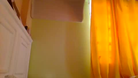Snapshot of sweet52537 chatting on 09/20/25, 10:27 sweet52537 online show from 09/20/25, 10:27