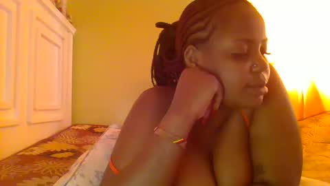 Snapshot of sweet52537 chatting on 10/03/25, 05:48 sweet52537 online show from 10/03/25, 05:48