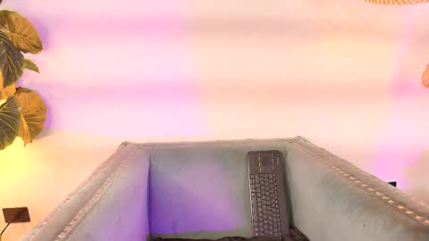 Snapshot of sweet_1angel chatting on 06/07/26, 03:43 Sweet 1Angel online show from 06/07/26, 03:43