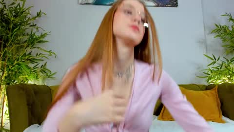 Monica  GTM 3MoTuWeFrSa 500pm-1000pm  online show from 09/23/25, 12:35