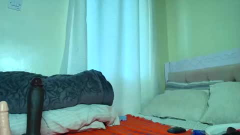 pixiee online show from 04/08/26, 07:19