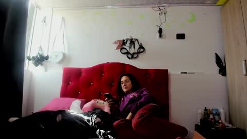 Snapshot of sweet__suck69bitch chatting on 01/04/25, 08:27 sweet__suck69bitch online show from 01/04/25, 08:27