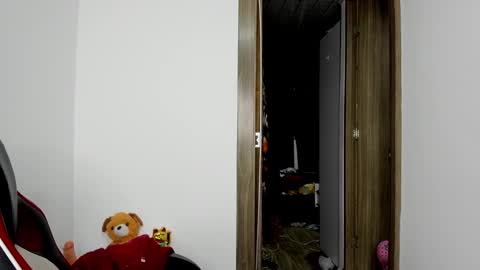 Snapshot of sweet__suck69bitch chatting on 01/26/25, 12:58 sweet__suck69bitch online show from 01/26/25, 12:58