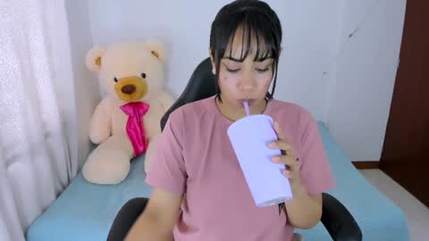 Stephanie online show from 01/15/25, 05:58