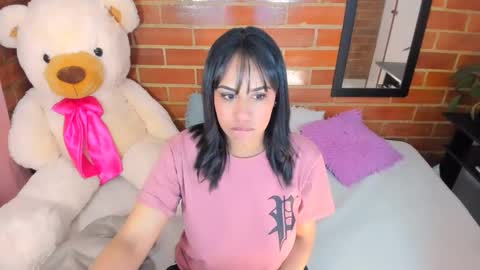 Stephanie online show from 02/19/25, 11:38