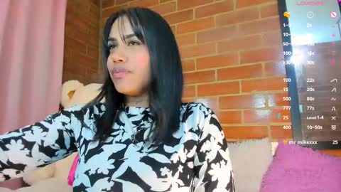 Stephanie online show from 02/19/25, 09:58