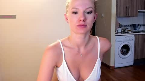 Snapshot of sweet_angel_a chatting on 07/05/26, 04:58 Ann - your sweet girl online show from 07/05/26, 04:58