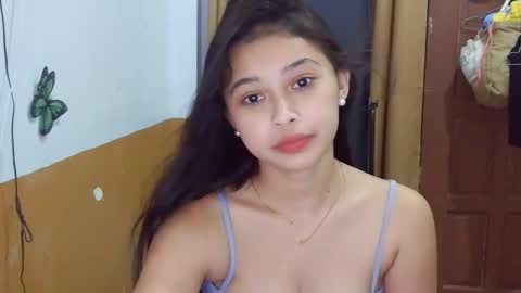 sweet_angela0701 online show from 03/19/26, 03:05