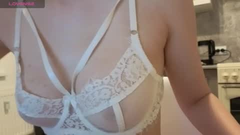 Snapshot of sweet_baby_kate chatting on 06/20/26, 07:38 Kate and Erica online show from 06/20/26, 07:38