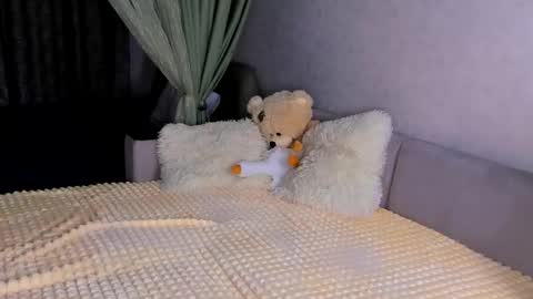 Alice online show from 11/27/25, 03:58