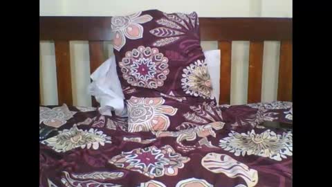 bella online show from 09/18/25, 07:10