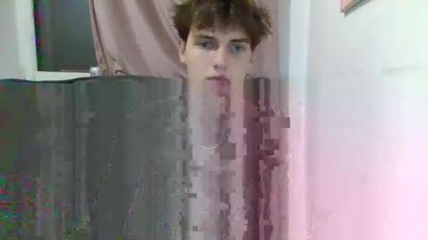 Snapshot of sweet_boy070 chatting on 11/18/25, 04:55 sweet_boy070 online show from 11/18/25, 04:55