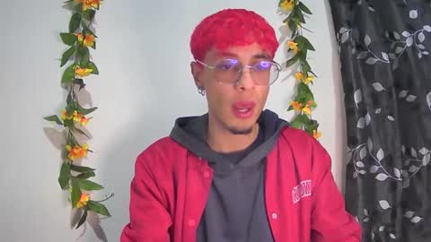 sweet_boy2224 online show from 11/25/25, 03:50