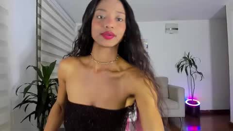 Snapshot of sweet_brunette88 chatting on 12/11/24, 12:02 sweet_brunette88 online show from 12/11/24, 12:02