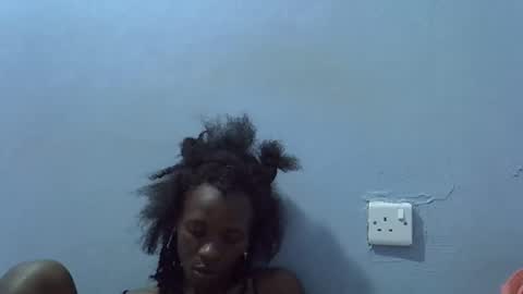 sweet_candie01 online show from 03/17/26, 06:11