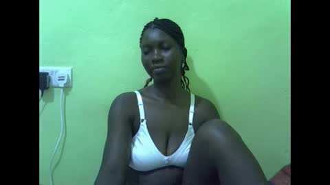 sweet_cherie1 online show from 04/10/26, 06:34