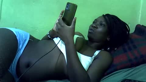 sweet_cherie1 online show from 05/20/26, 05:35