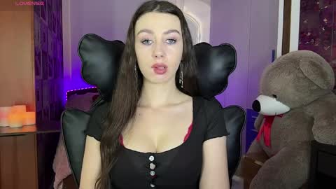 Snapshot of sweet_cherry_n chatting on 05/24/26, 10:42 Sweet Cherry online show from 05/24/26, 10:42