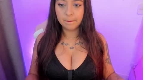 Chloe online show from 12/23/24, 08:47