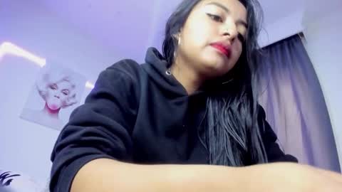 Canela online show from 03/25/26, 04:57