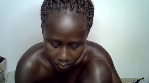 sweet_diva19 online show from 03/19/26, 09:08