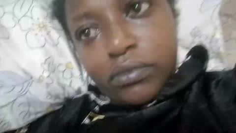 sweet_ebony001 online show from 04/23/26, 01:29