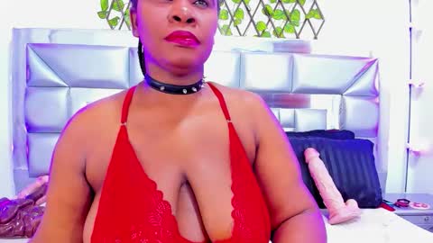 Sara online show from 10/12/25, 02:21