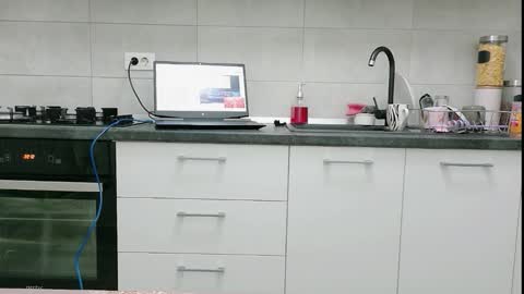           online show from 02/10/26, 08:13