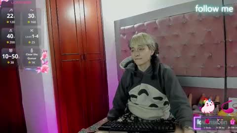  emmili  online show from 01/14/26, 12:22