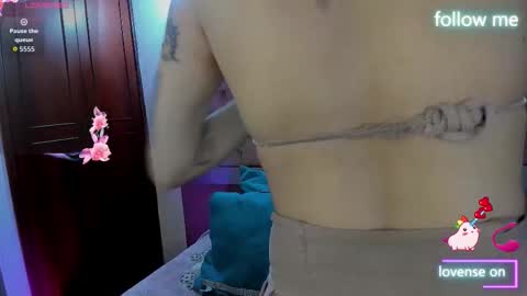  emmili  online show from 02/04/26, 12:00