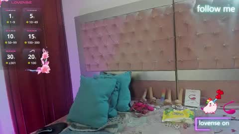  emmili  online show from 02/24/26, 12:25