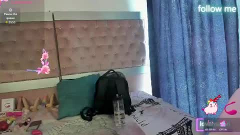  emmili  online show from 06/01/26, 12:18