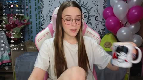 Alice online show from 01/21/25, 02:43