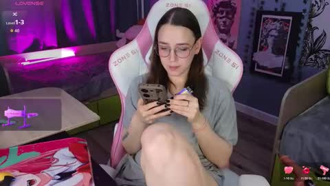 Alice online show from 11/25/25, 03:17