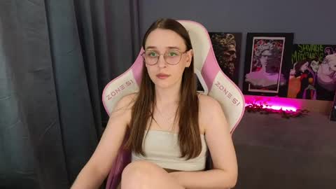 Snapshot of sweet_frosty chatting on 06/07/26, 02:59 Alice online show from 06/07/26, 02:59