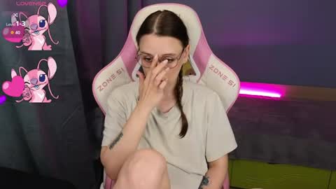 Snapshot of sweet_frosty chatting on 07/17/26, 03:13 Alice online show from 07/17/26, 03:13