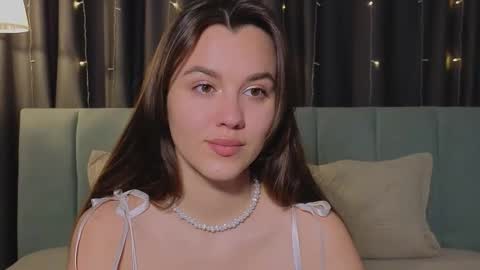 Im Mia.LOVELY PATTERNS 100  120  160  200 my toy buzzes from 2 tip online show from 04/06/26, 05:47