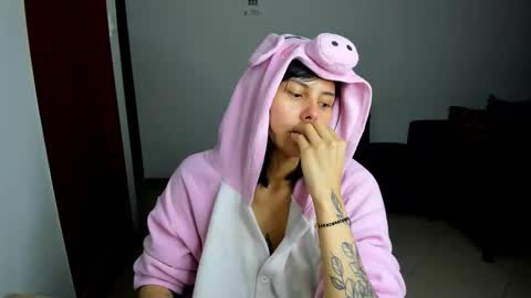 Hanna online show from 09/26/25, 03:43