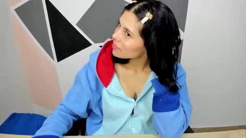 Hanna online show from 10/07/25, 04:09