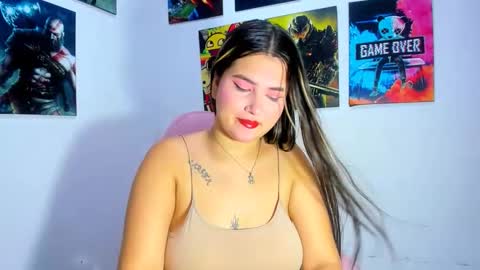 H A N N A online show from 11/17/25, 01:55