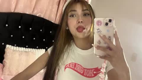 Snapshot of sweet_hannaah chatting on 07/20/26, 10:39 Hannah online show from 07/20/26, 10:39